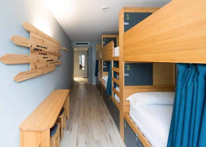 Yeah Barcelona Hostel